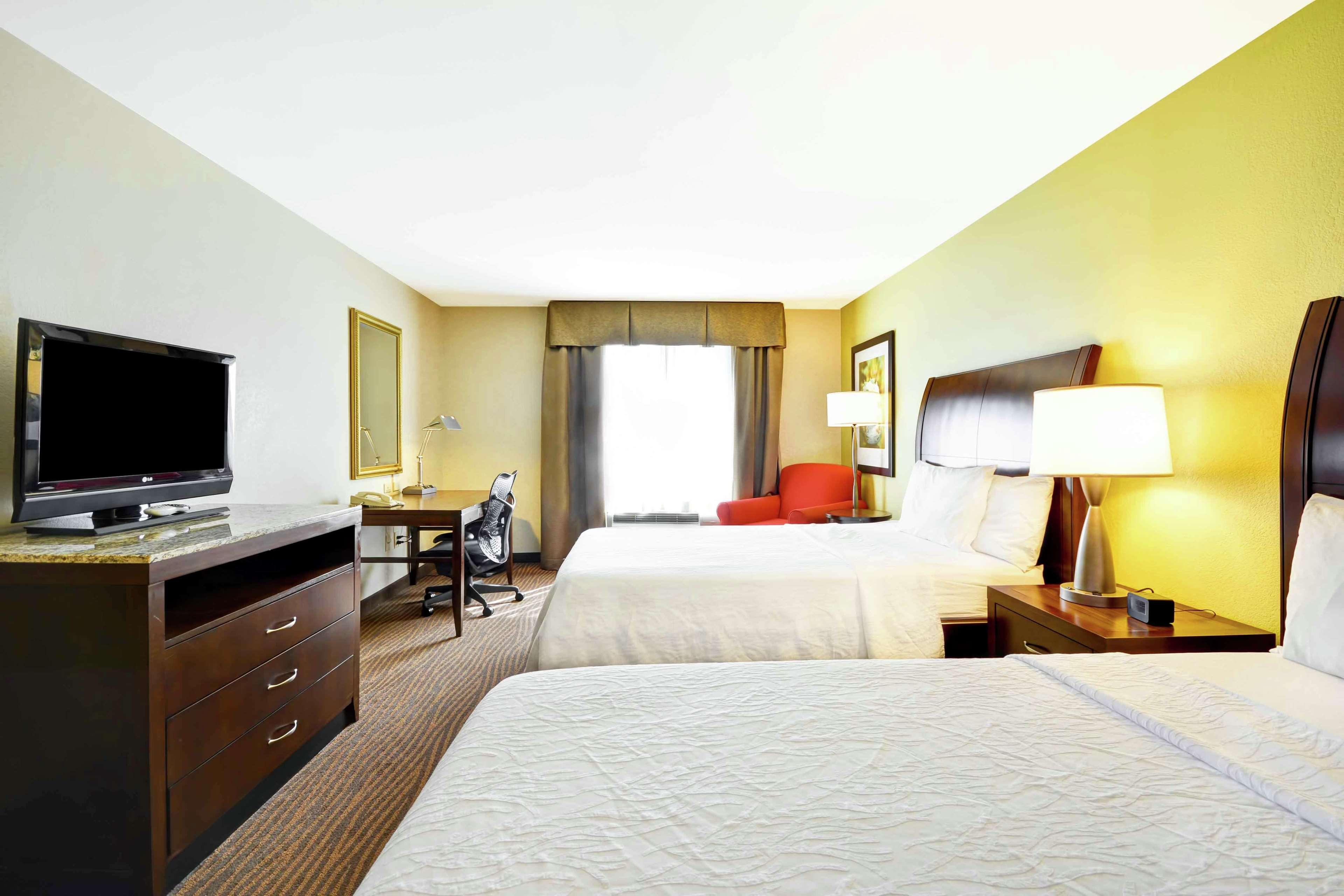 Hilton Garden Inn Fort Myers Exterior foto
