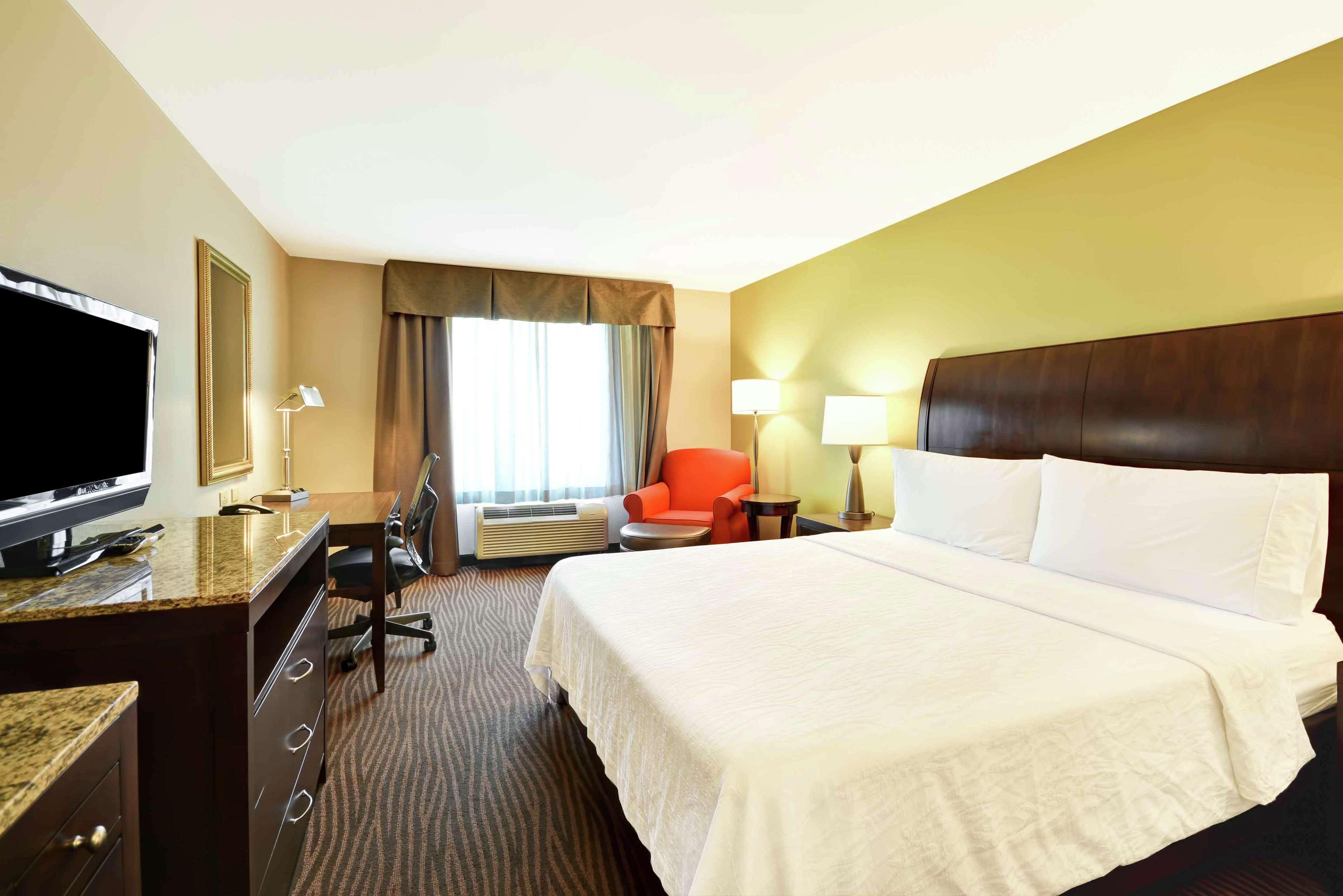 Hilton Garden Inn Fort Myers Exterior foto