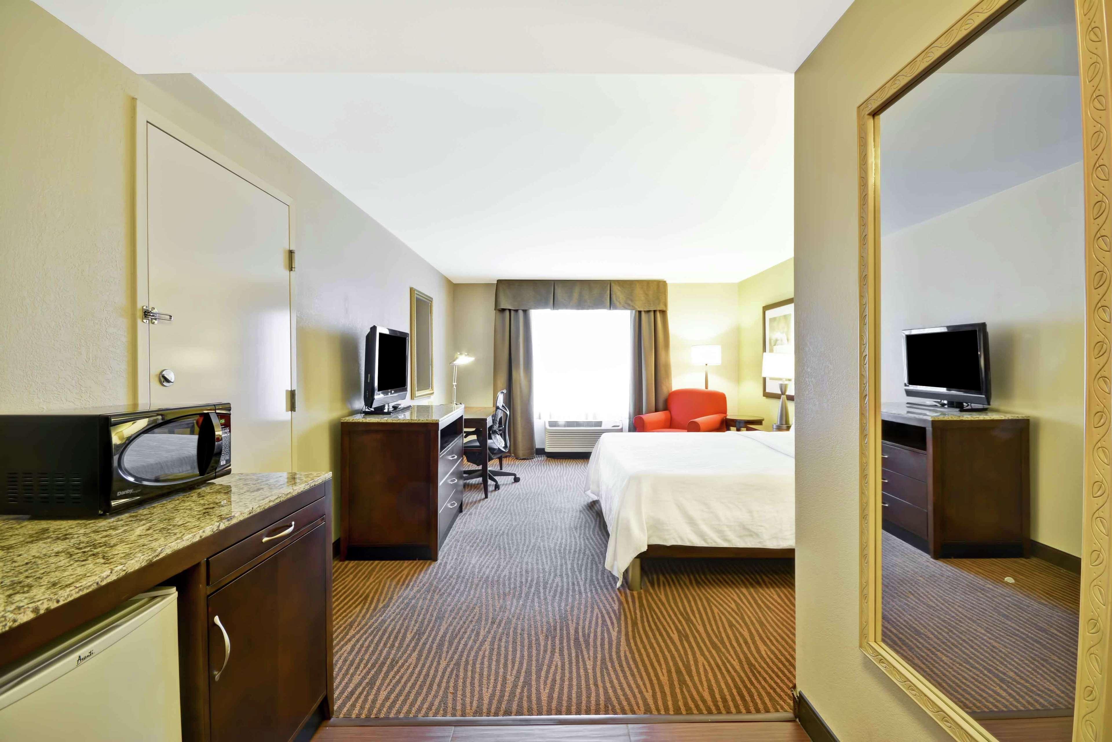 Hilton Garden Inn Fort Myers Exterior foto